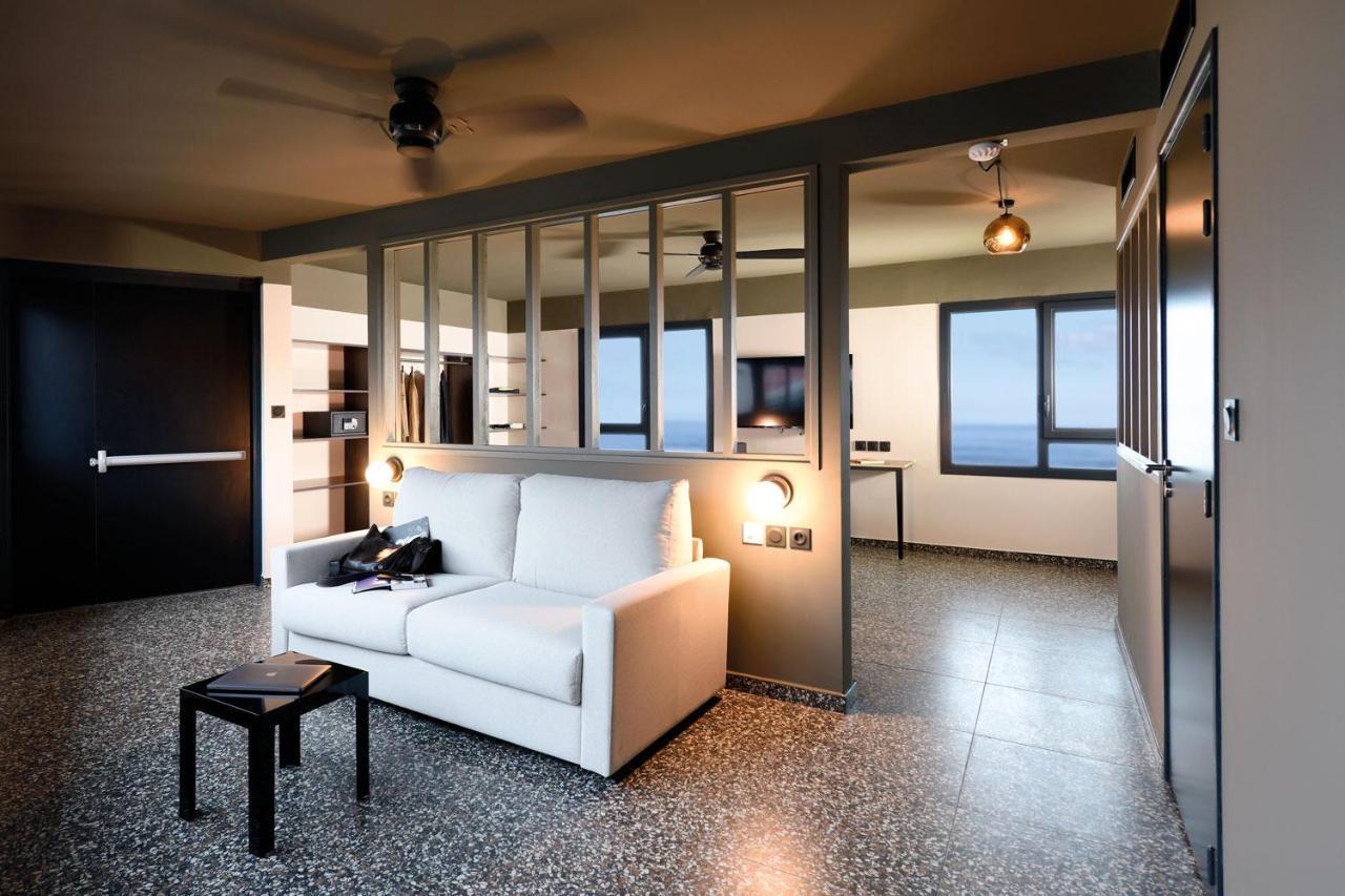 Dina Morgabine Saint Denis Hotel Buitenkant foto
