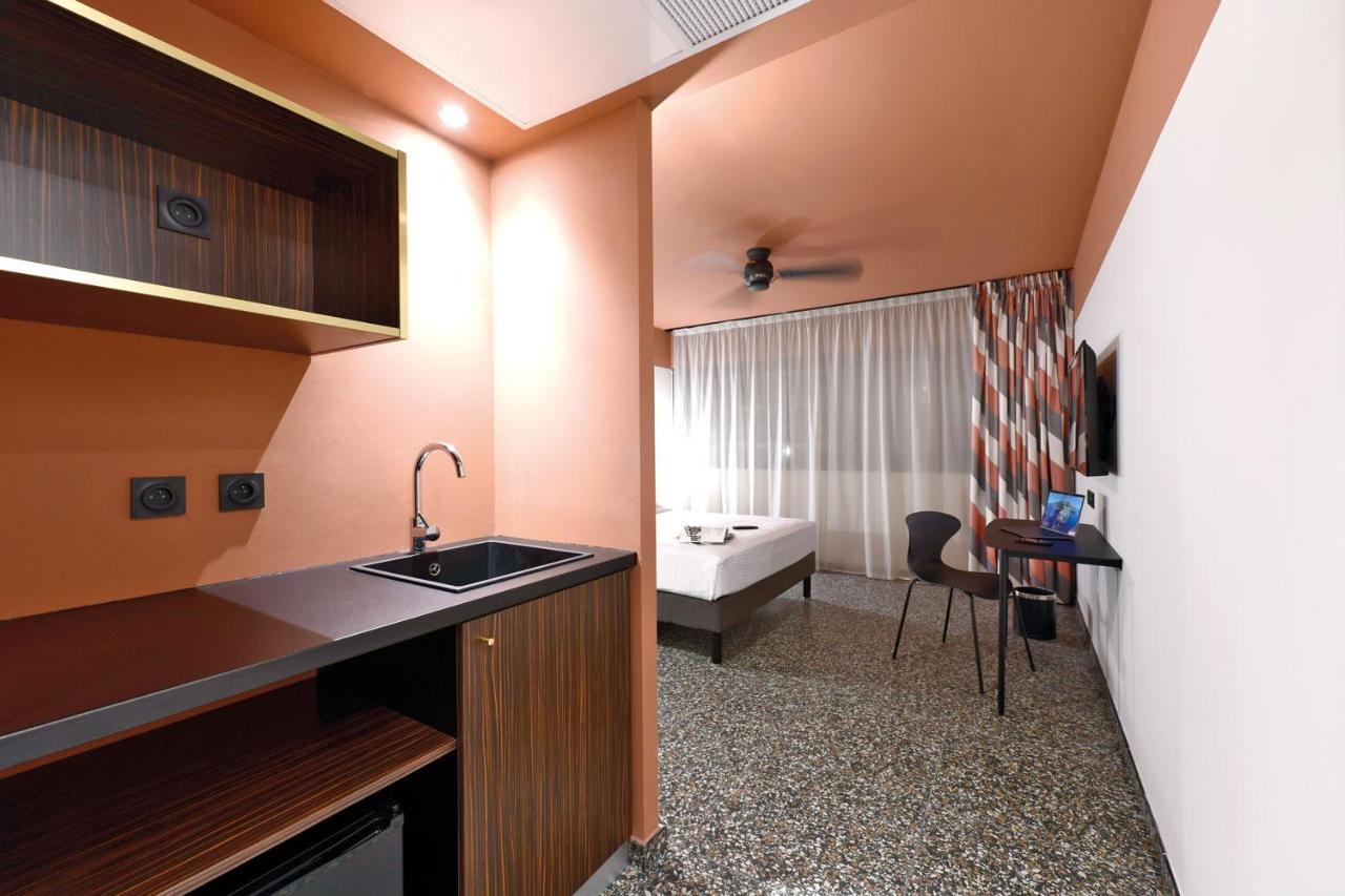 Dina Morgabine Saint Denis Hotel Buitenkant foto